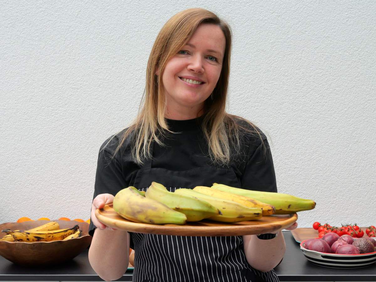 Laylita's Recipes: Turning Phone Calls Home Into Ecuador's Recipe Archive